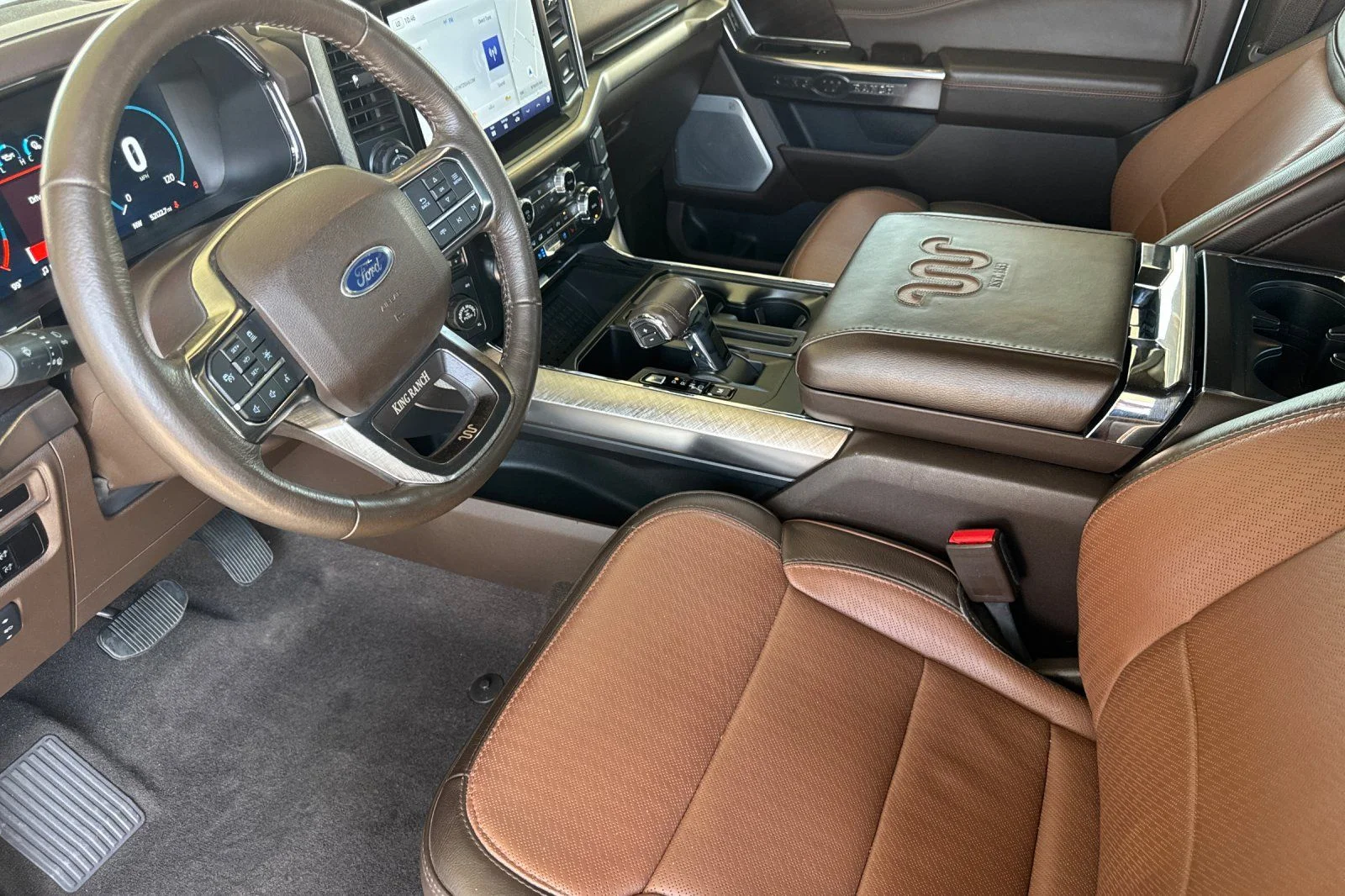 Used 2023 White Metallic Ford King Ranch image 12
