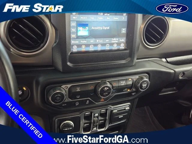 Used 2020 White Jeep Sport image 19