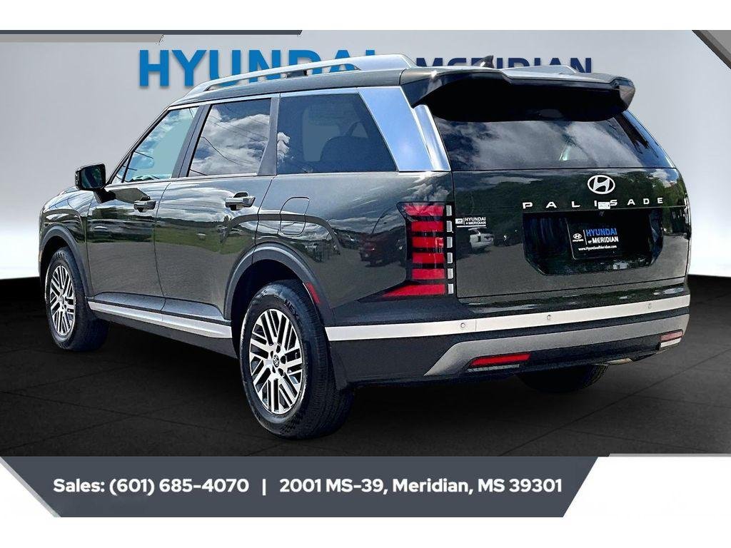New 2026 TITAN GREEN Hyundai SEL FWD image 3