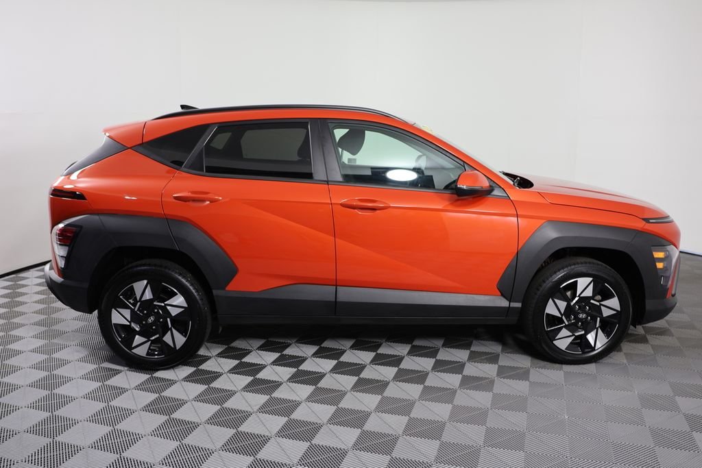 Used 2024 Orange Hyundai SEL image 9