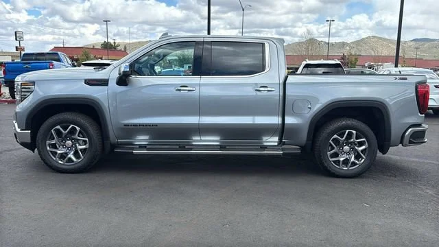 2026 GMC Sierra 1500 SLT - Photo 6