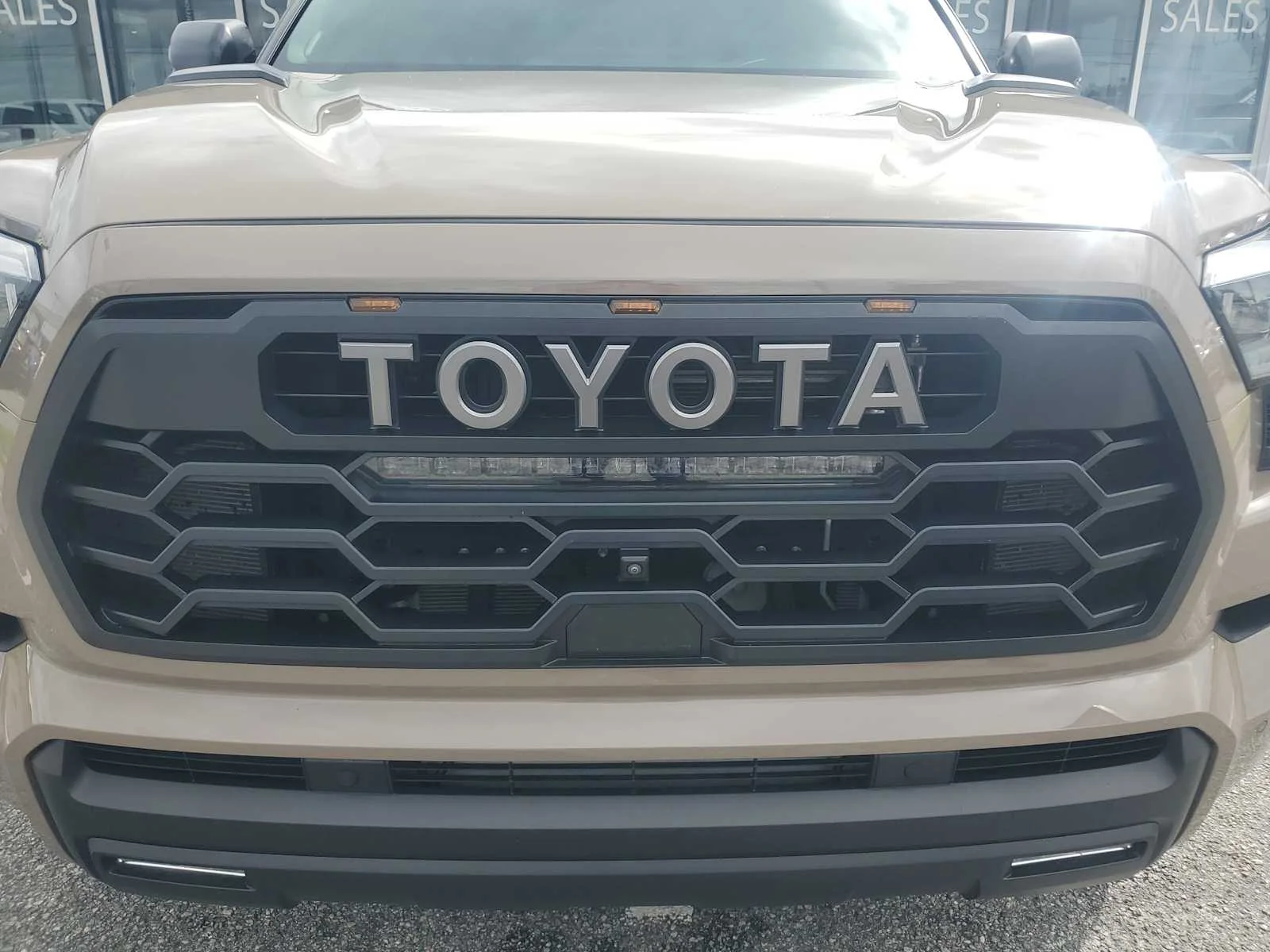 Used 2025  Toyota SR5 image 11