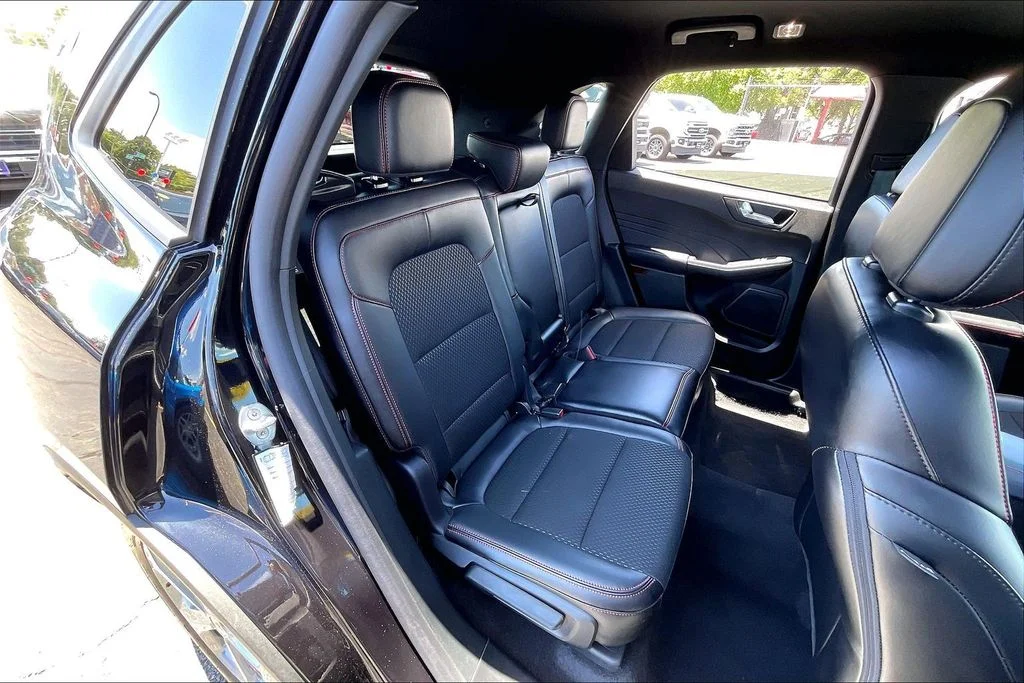 Used 2025 Black Ford ST-Line image 26