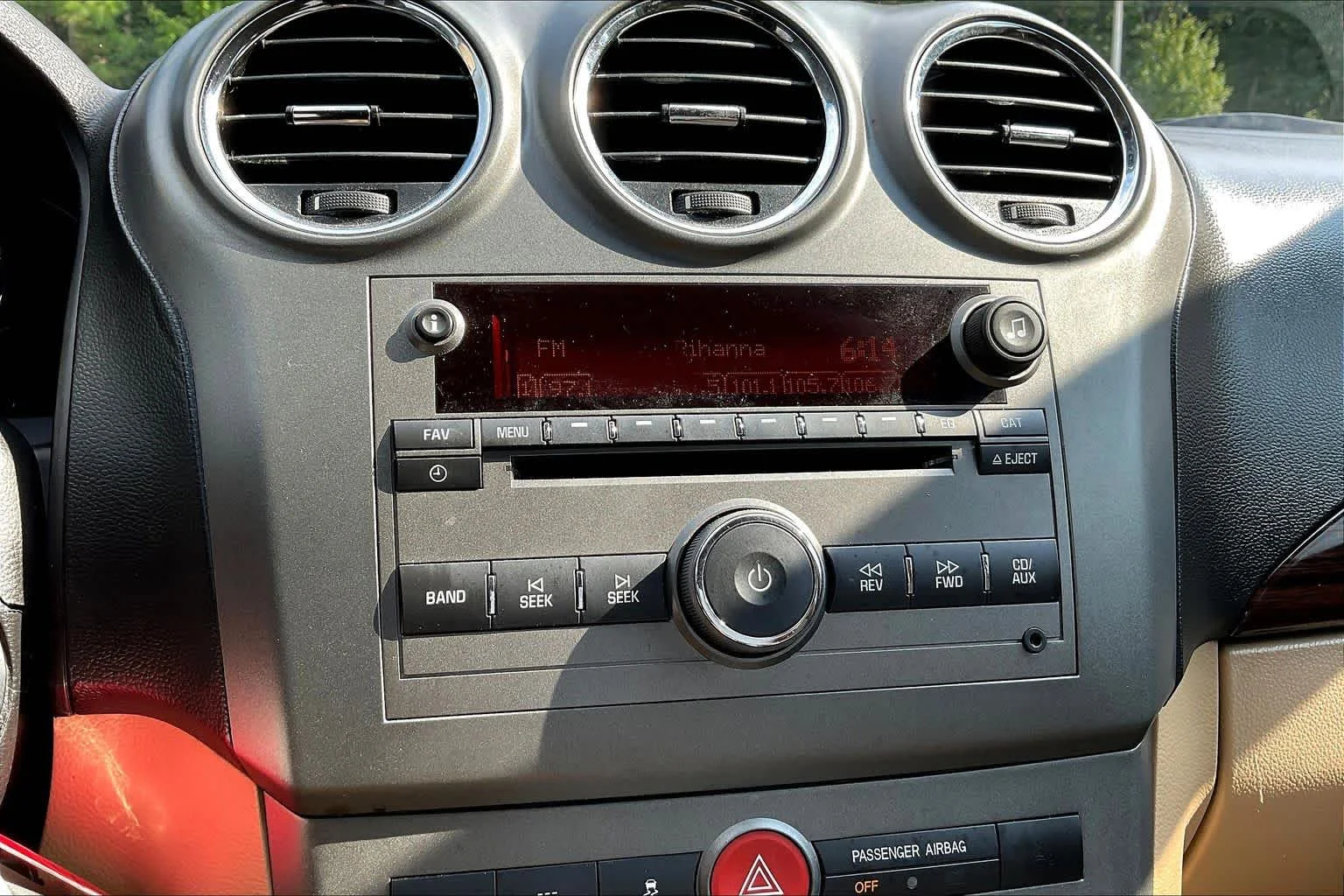 Used 2008 Ruby Red Saturn XR image 29