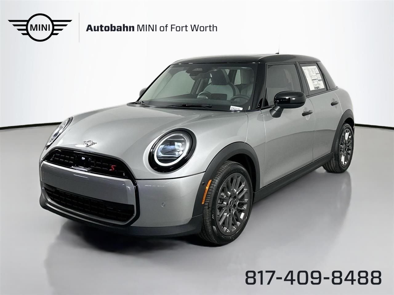 2025 MINI Hardtop Cooper S Signature's photo