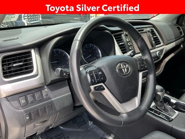 Used 2019 Black Toyota LE Plus image 31