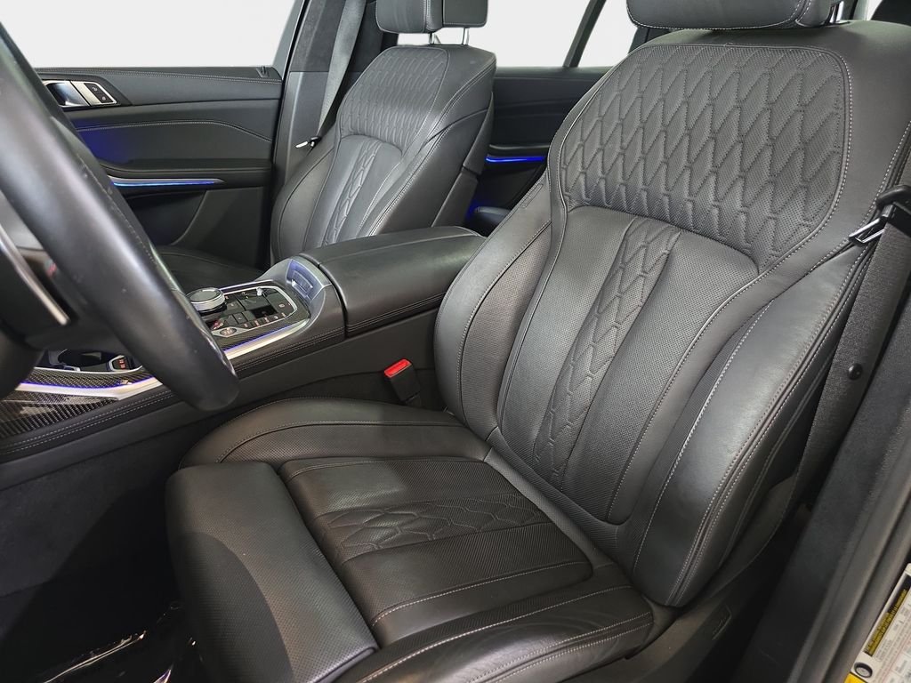Certified Used 2024 Black Sapphire Metallic BMW M60i image 17