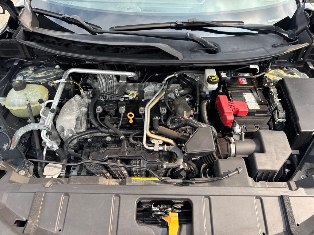 Used 2021 Gray Nissan S image 12