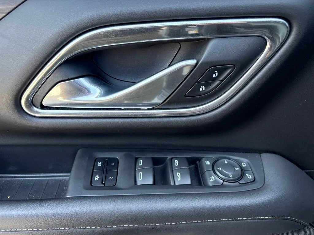 Used 2022 Black Chevrolet LT image 14