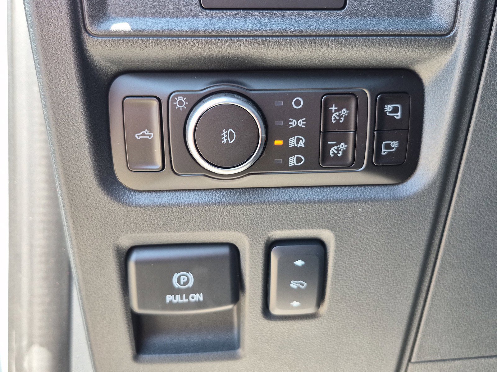 New 2026 Avalanche Ford XLT image 21