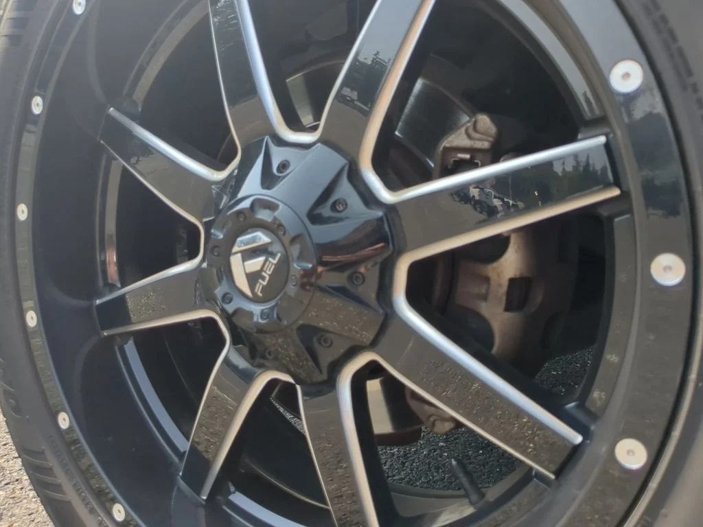 Used 2013 White Ford Limited image 24