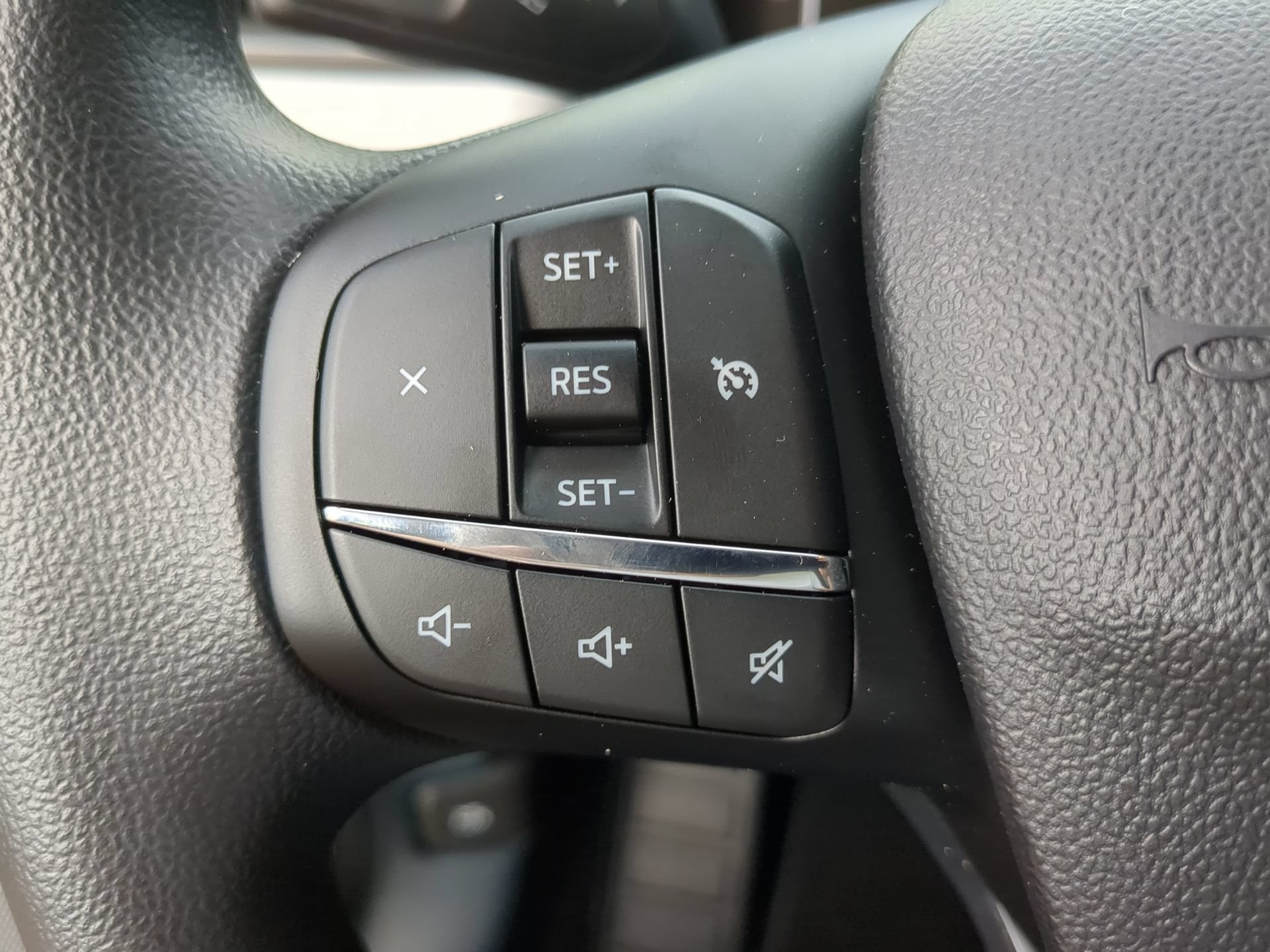New 2026 Oxford White Ford XLT image 60