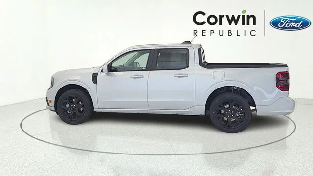 New 2026 Space White Metallic Ford Lobo™ image 5