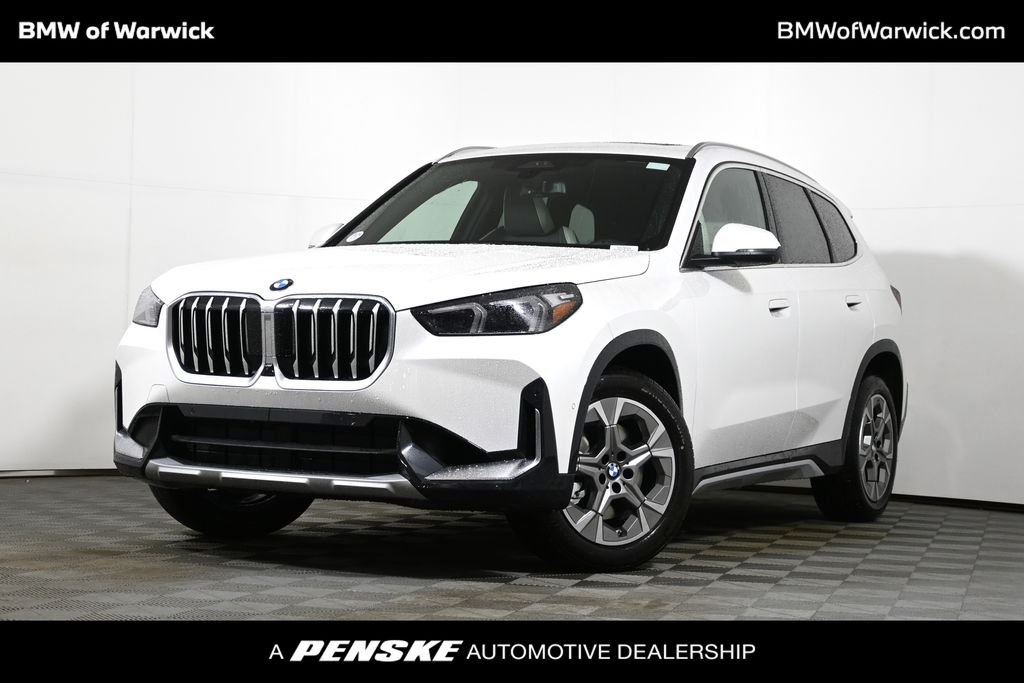 New 2026 White Metallic BMW xDrive28i image 1