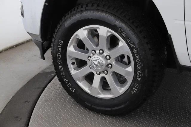 New 2026 Bright White Clear-Coat Exterior Paint RAM Laramie image 13