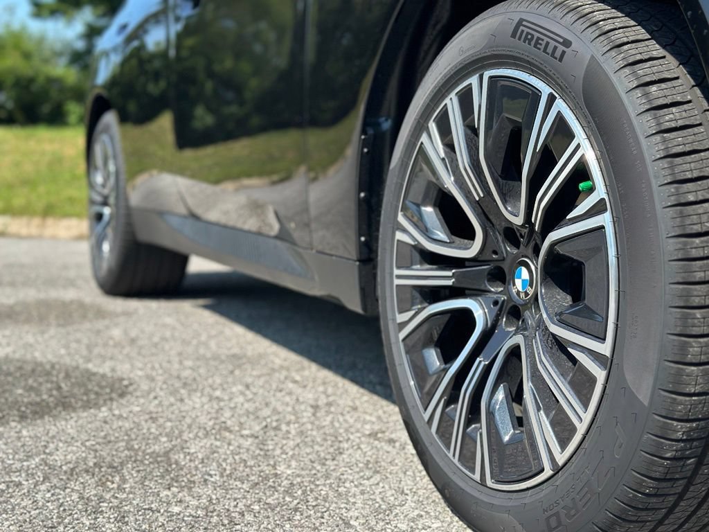 New 2026 Black Sapphire Metallic BMW 30 xDrive image 8