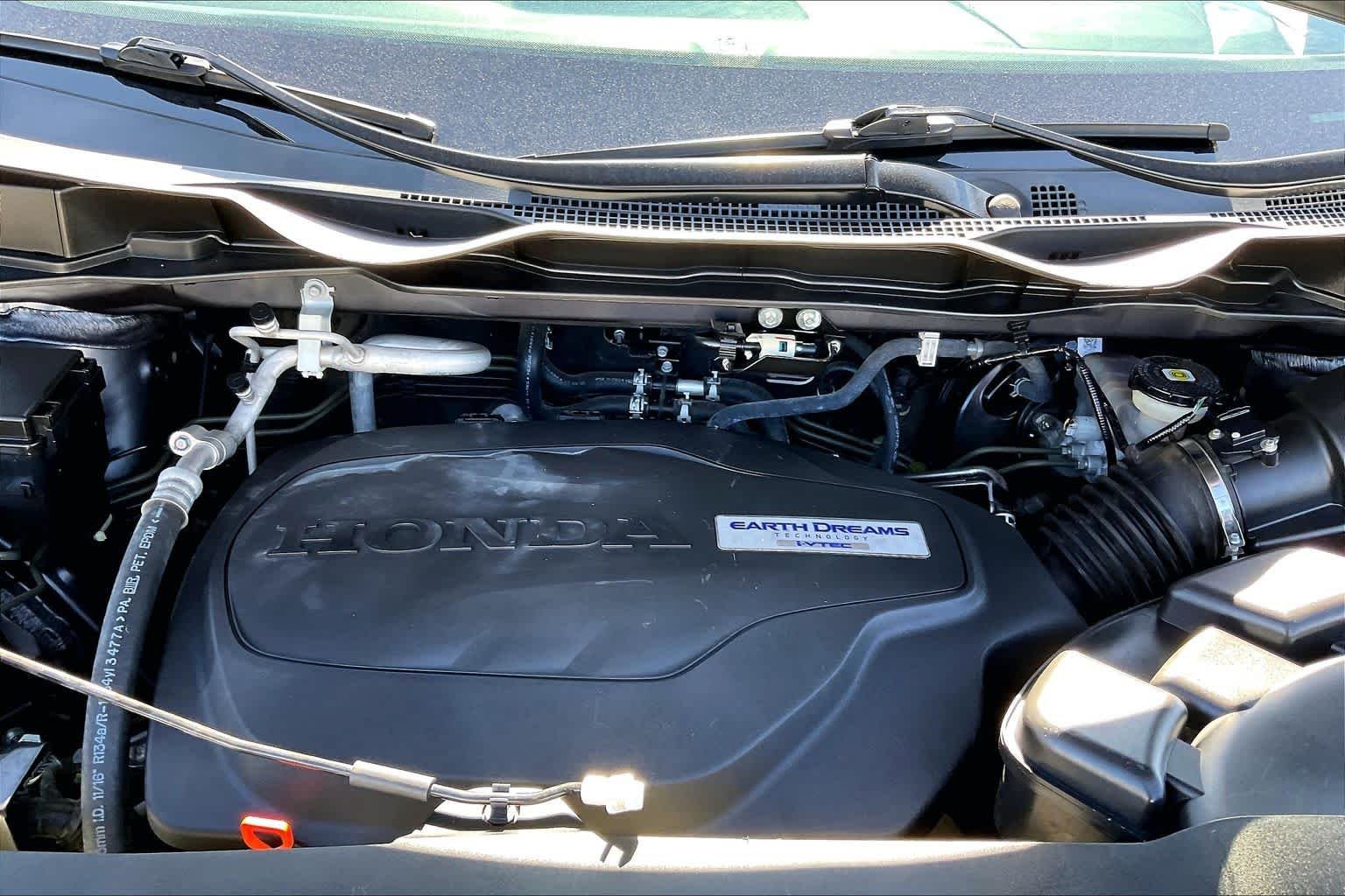 Used 2018 PACIFIC PEWTER METALLIC Honda EX-L image 30