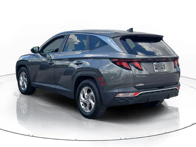 Used 2022 Gray Hyundai SE image 7
