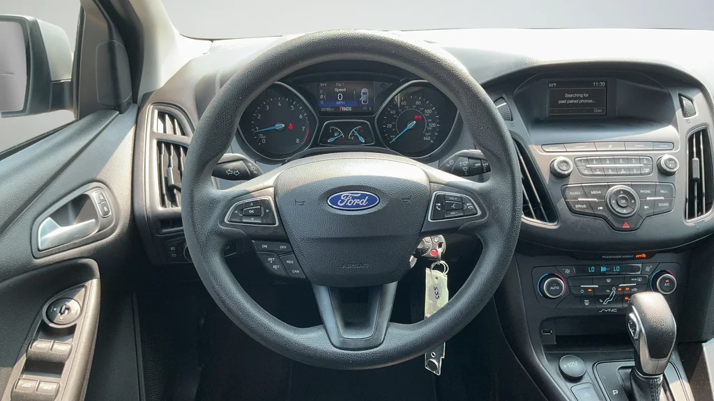 Used 2018 Silver Ford SE image 9