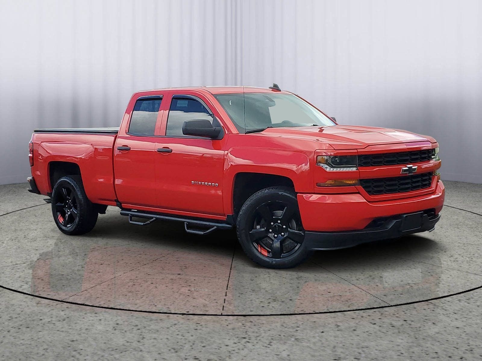 Used 2018 Red Chevrolet Custom image 1