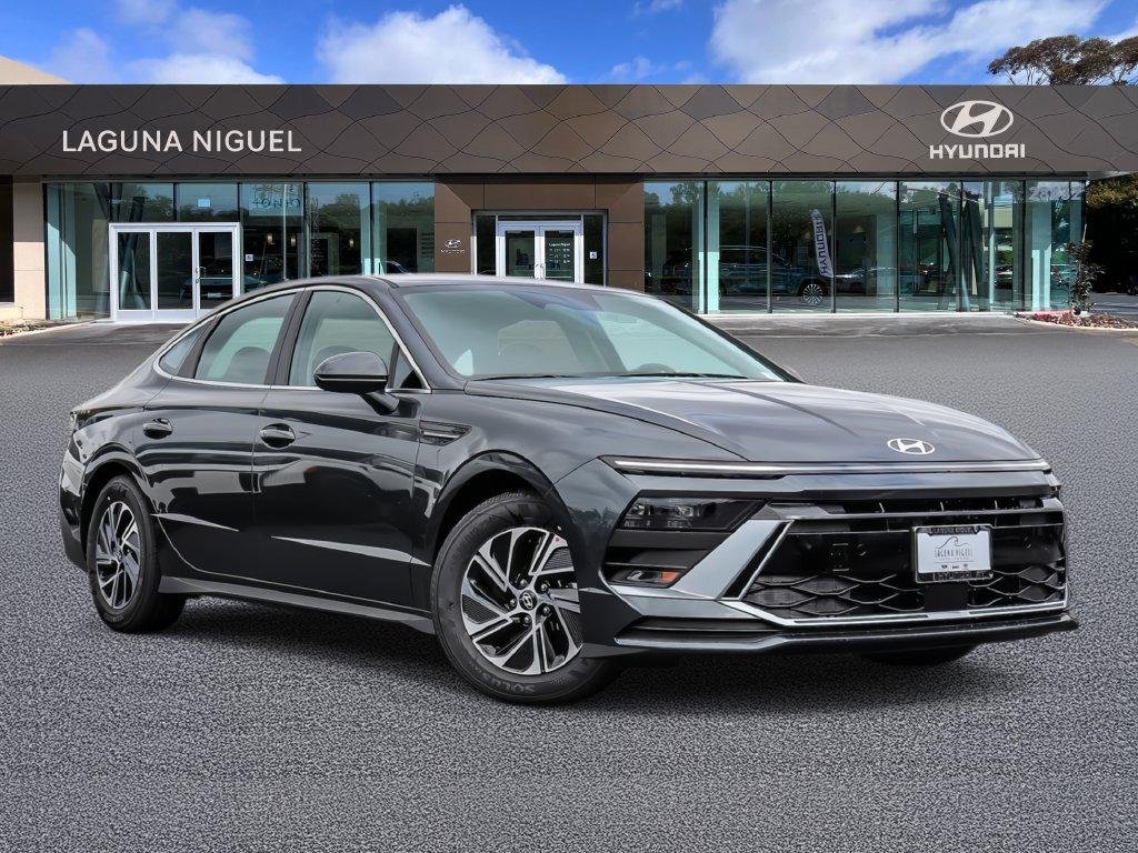 2027 Hyundai Sonata Hybrid Blue
