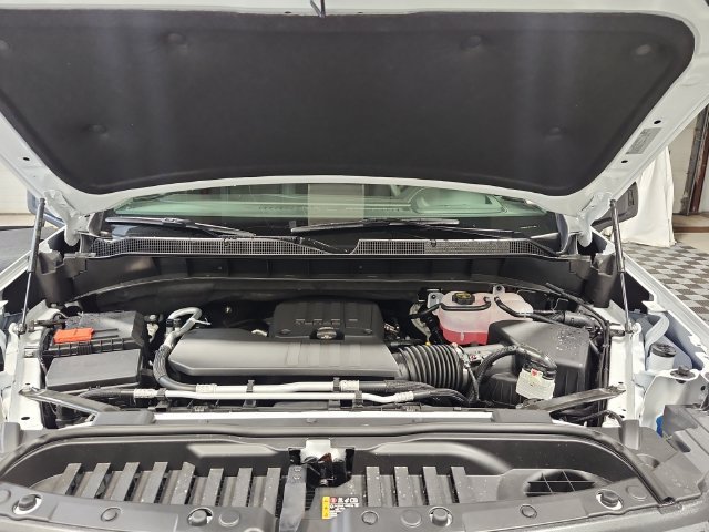 New 2026 Summit White Chevrolet RST image 20