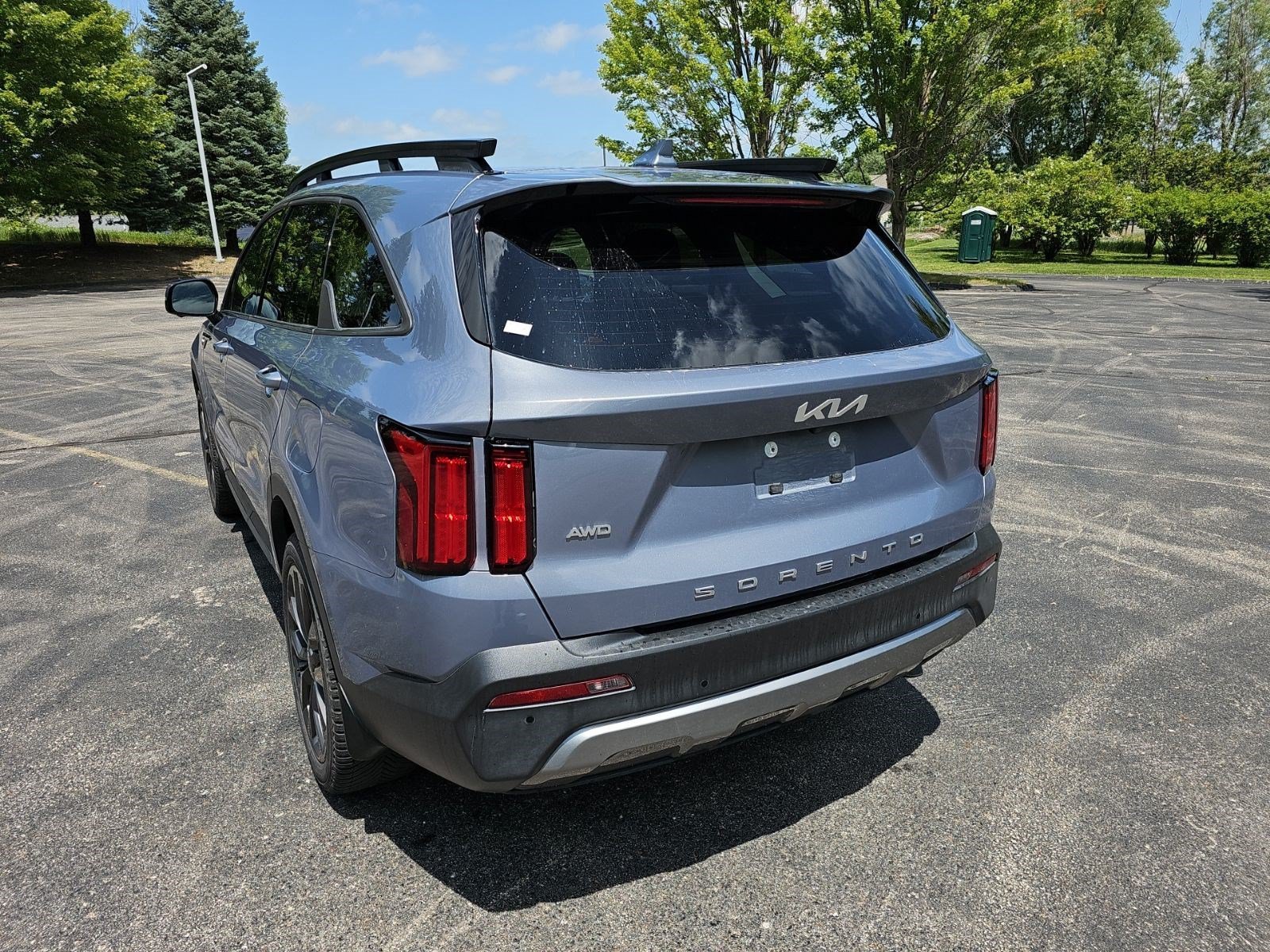 Used 2022 Everlasting Silver Kia X-Line SX Prestige image 3