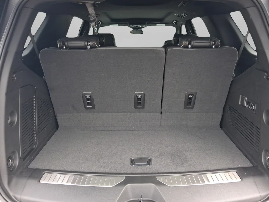 Used 2026 Gray Chevrolet Premier image 25