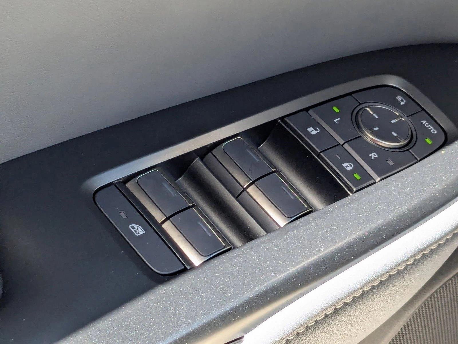 2026 Lexus RZ Premium - Photo 15