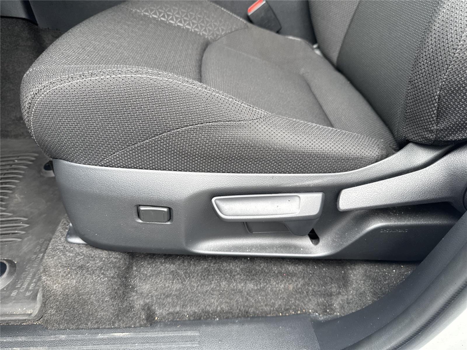 Used 2025 Ice Cap Toyota SR5 image 13