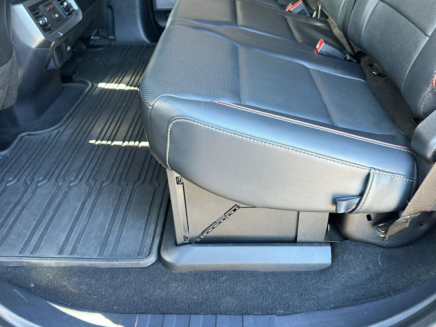 Certified Used 2023 Agate Black Ford LARIAT image 25