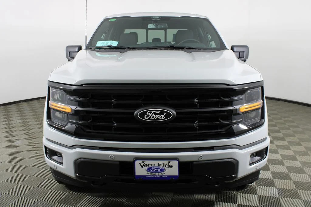 New 2026 Avalanche Ford XLT image 2