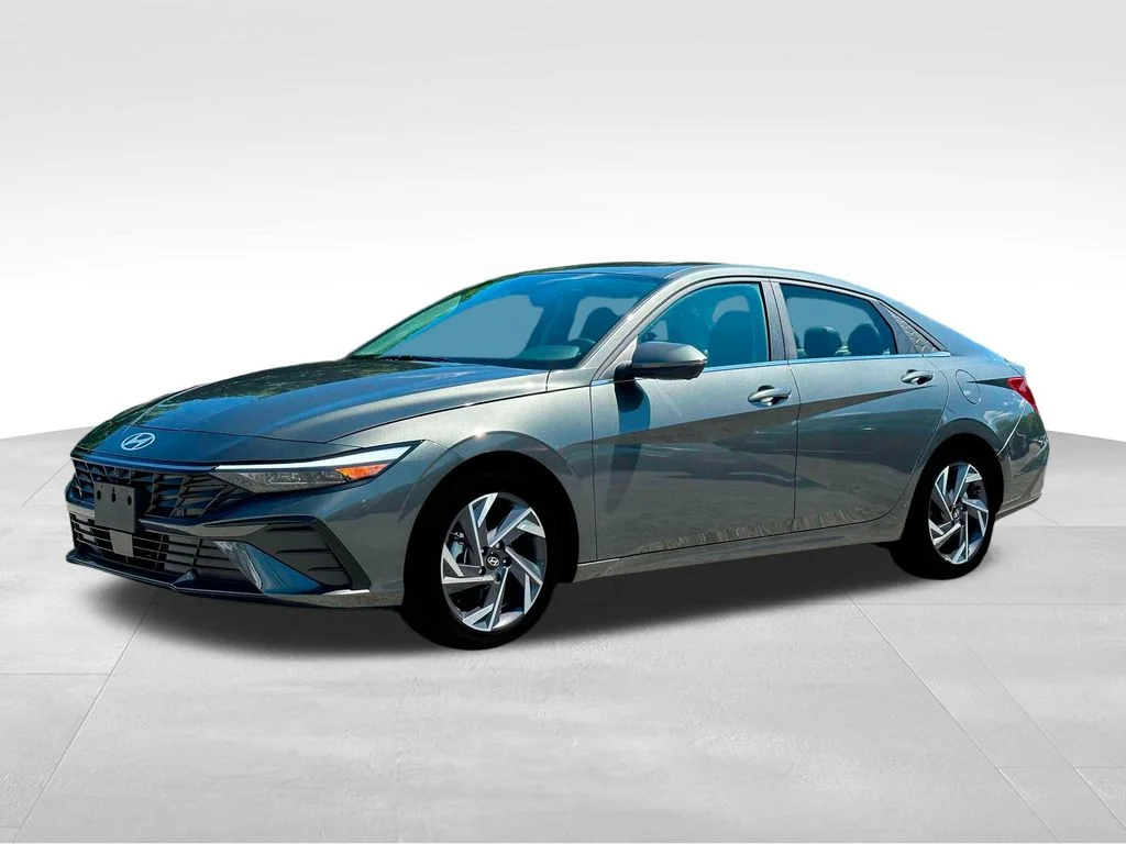 Used 2025 Gray Hyundai Limited image 2