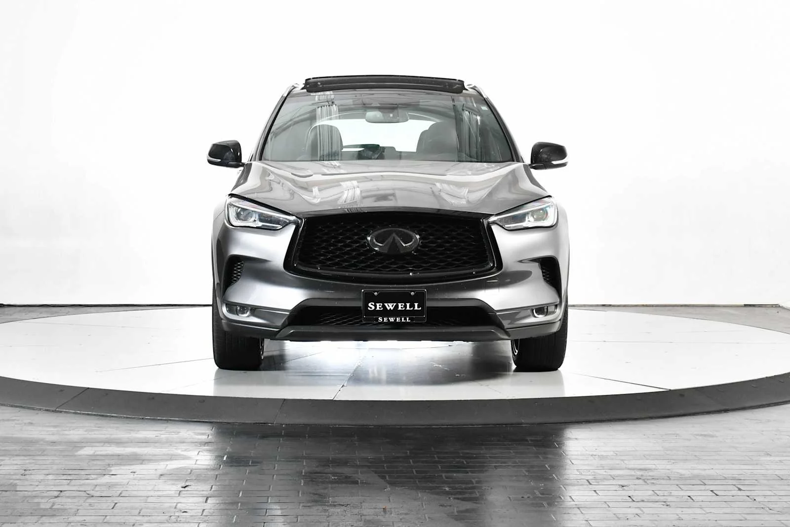 Used 2022 Graphite Shadow INFINITI LUXE image 8