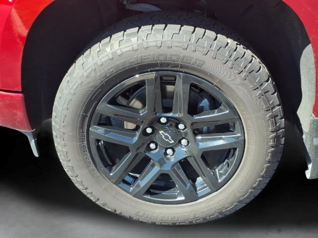 Used 2024 Radiant Red Tintcoat Chevrolet RST image 18