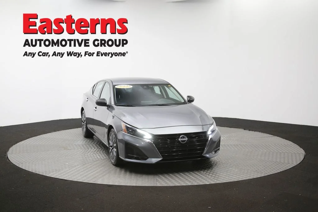 Used 2025 Gray Nissan 2.5 SV image 50