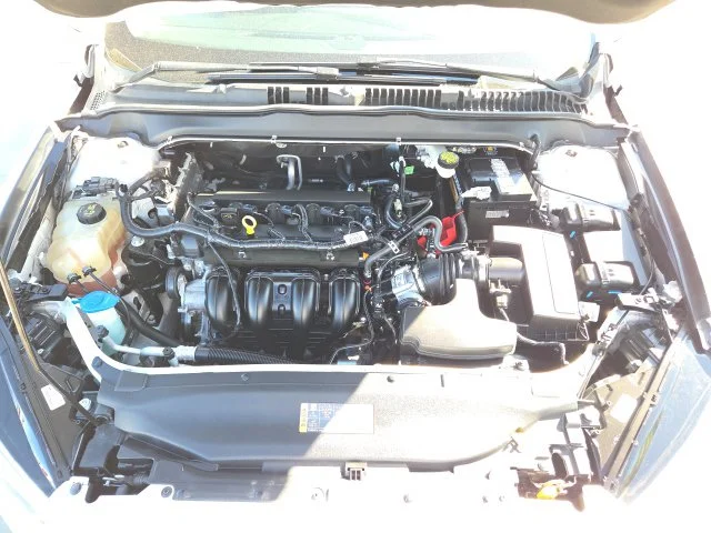 Used 2016 White Ford SE image 9