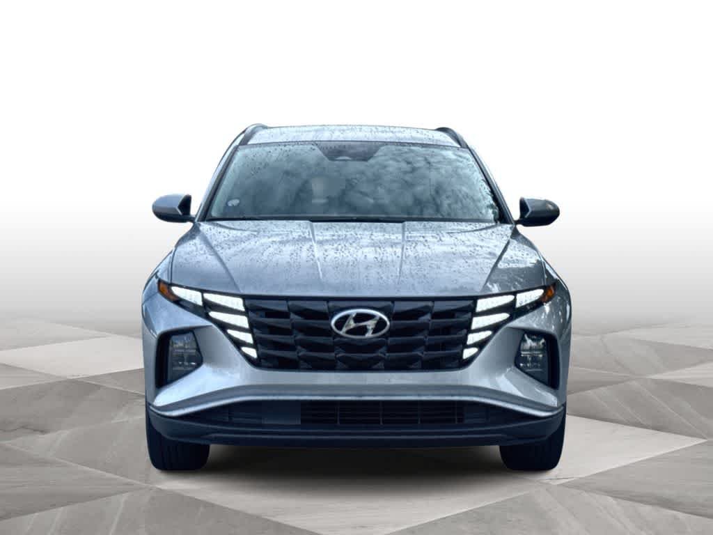 Used 2024 Shimmering Silver Hyundai SEL image 3