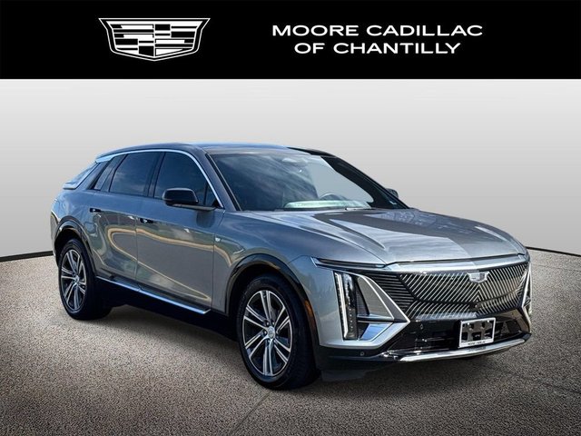 2024 Cadillac LYRIQ Luxury 2