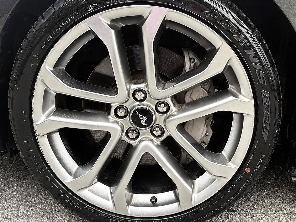 Used 2019 Magnetic Ford GT Premium image 7