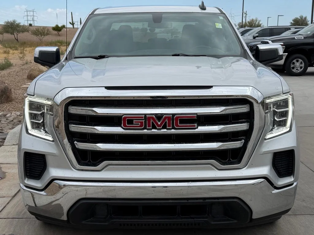 Used 2021 Silver GMC SLE image 3