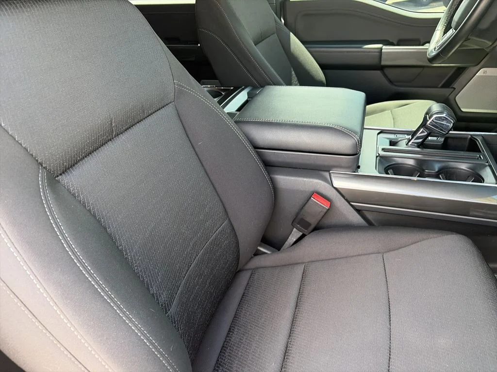 Used 2023 Silver Ford XLT image 35