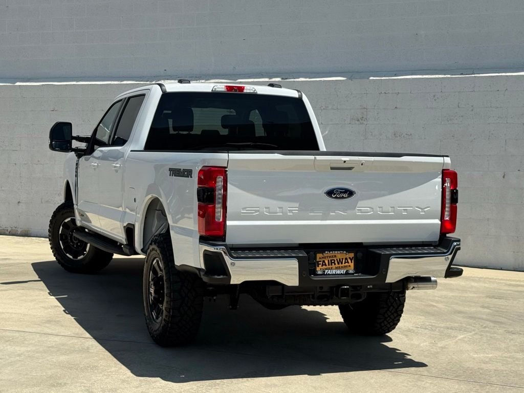 New 2026 Star White Metallic Tri-Coat Ford F-250® Lariat® image 4