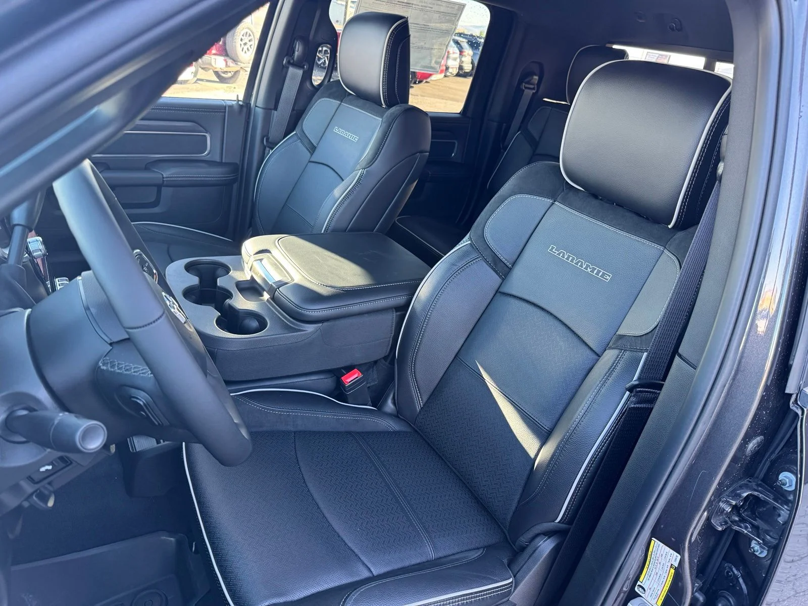 New 2026 Granite Crystal Metallic Clear-Coat Exterior Paint RAM Laramie image 15
