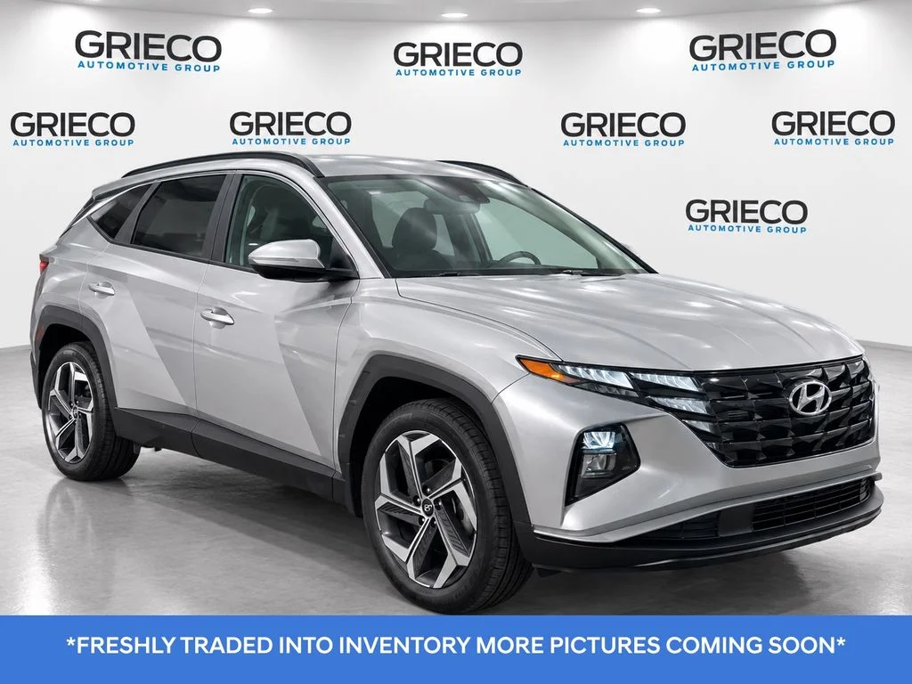 Used 2023 Silver Hyundai SEL image 1