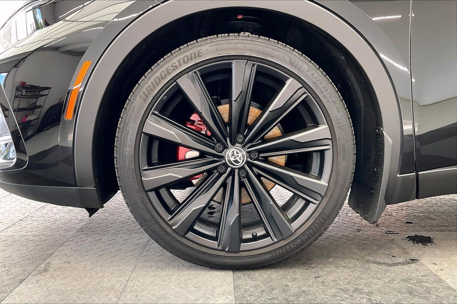 2025 Toyota Crown Nightshade photo 4