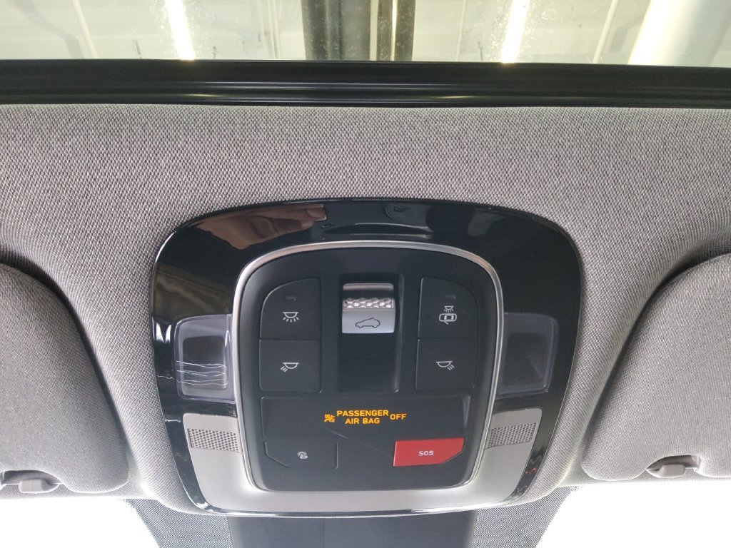 Used 2023 Gray Hyundai Limited image 24
