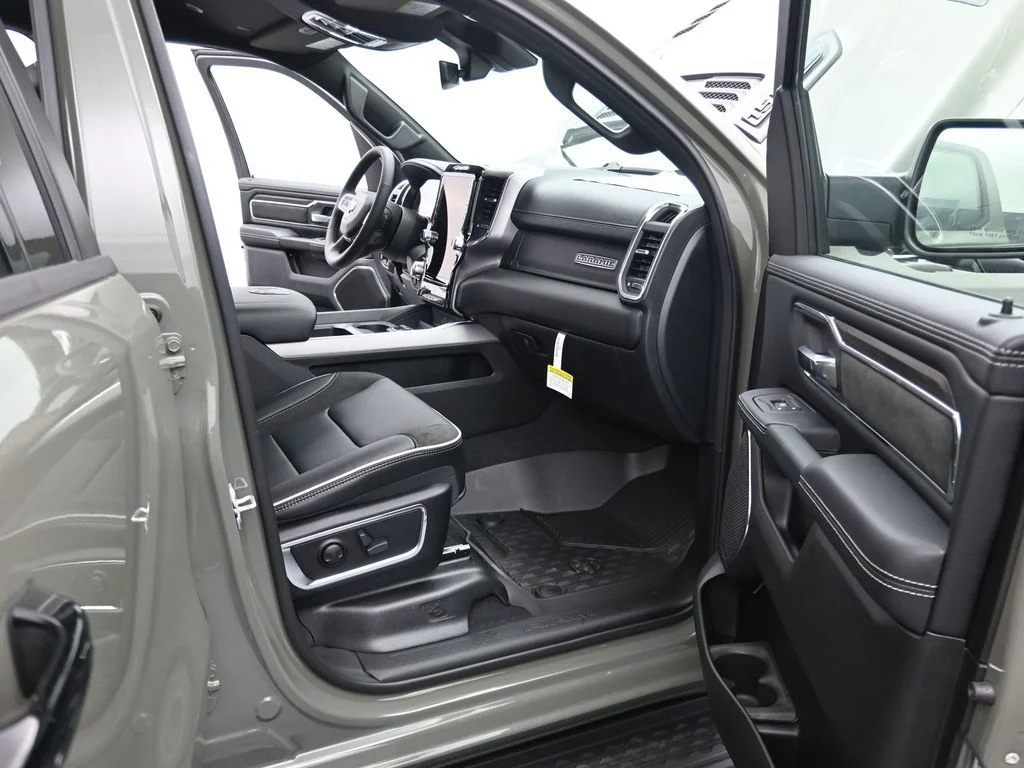 New 2026 Canyon Lake Exterior Paint RAM Laramie image 13