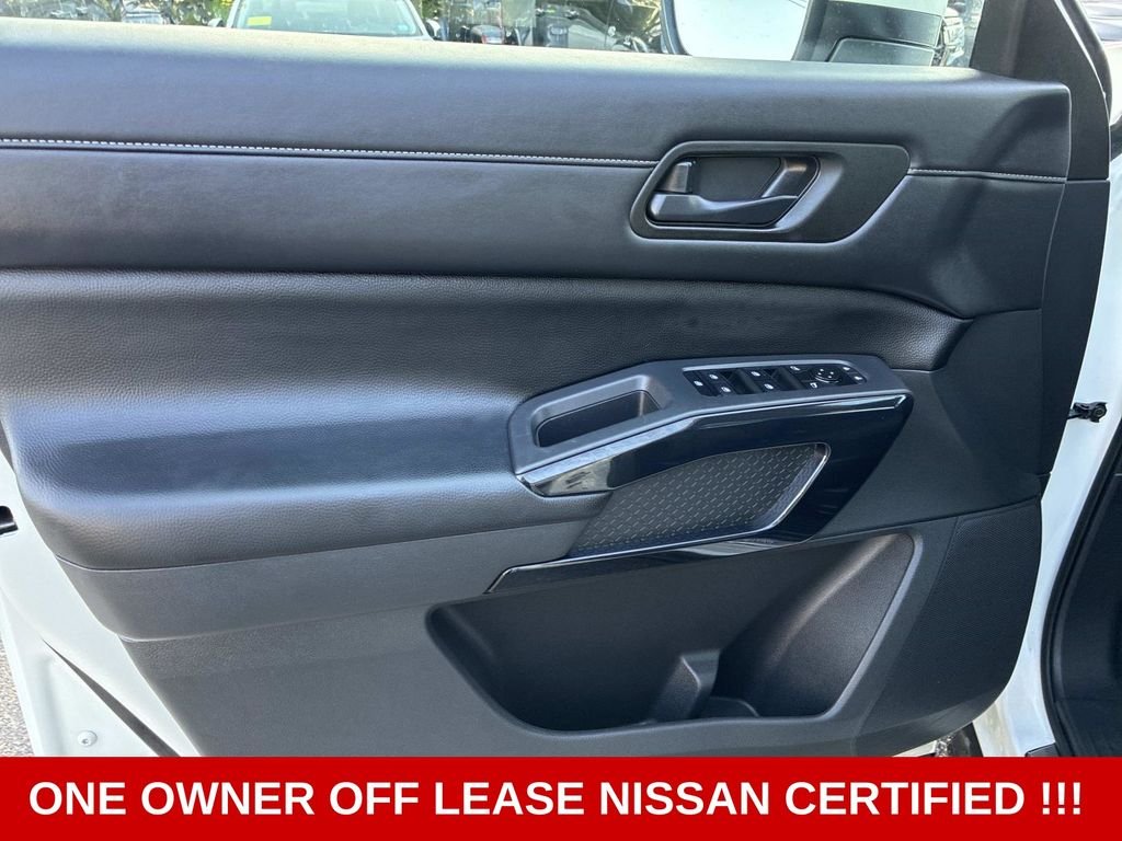 Used 2023 White Nissan SV image 21