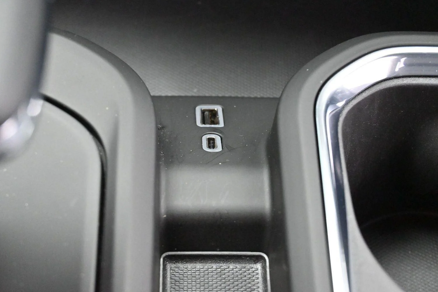 Used 2025 Onyx Black GMC Denali image 27
